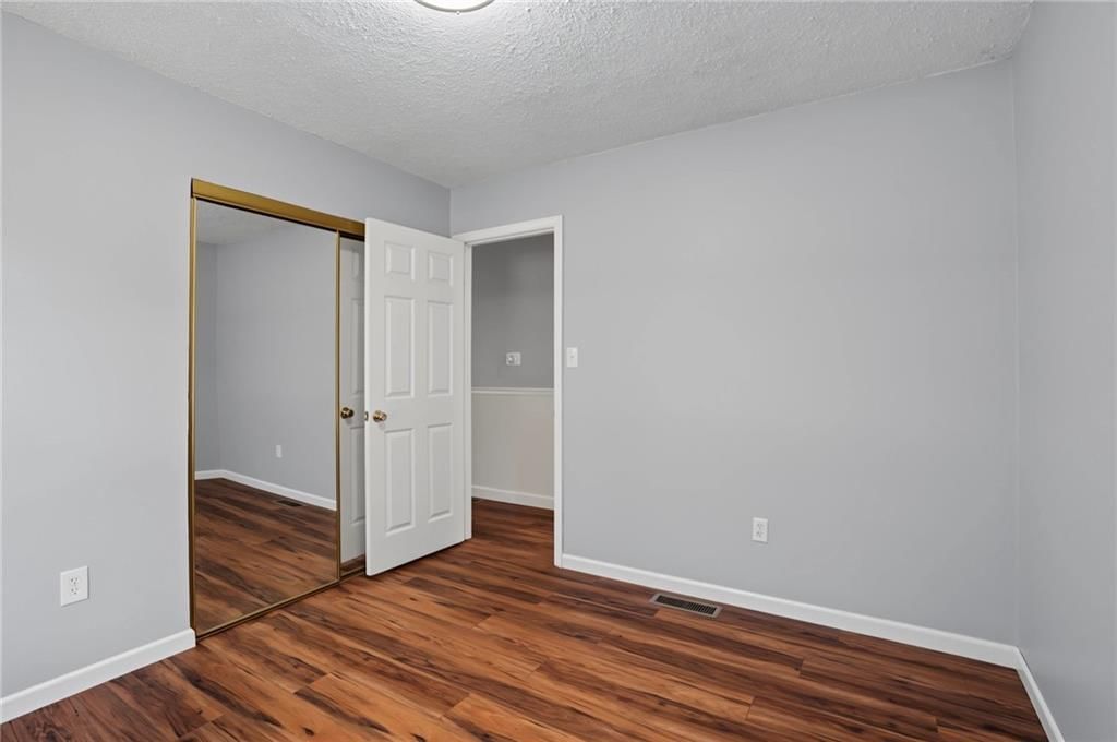 707 E 3rd Street — photo 14