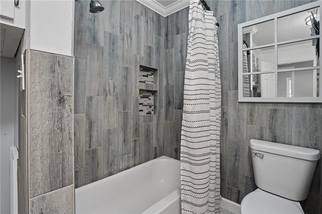 707 E 3rd Street — photo 17