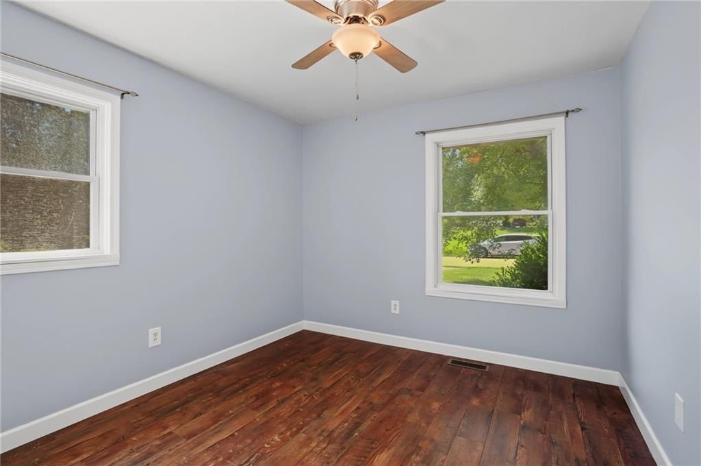 707 E 3rd Street — photo 19