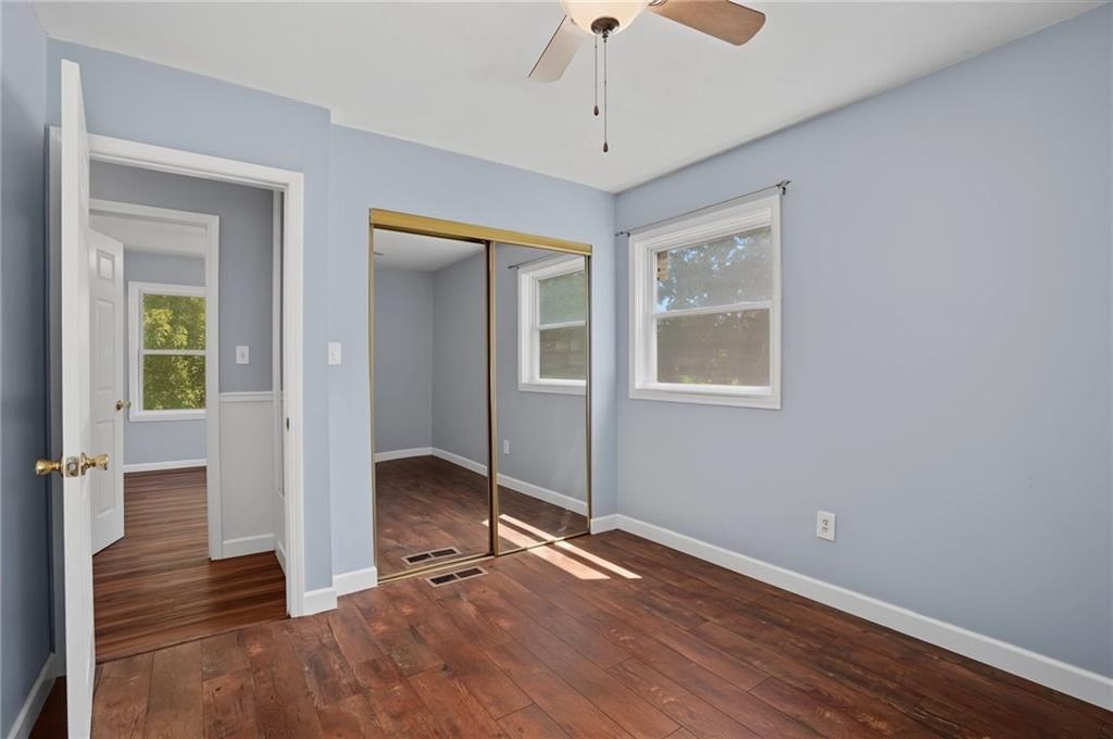 707 E 3rd Street — photo 20