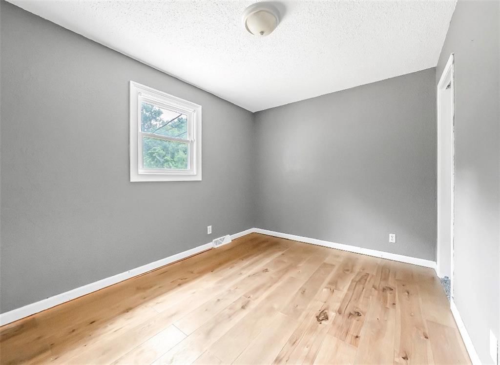 Photo 14 of 19 - 3431 N 70TH Terrace, Kansas City, KS 66109