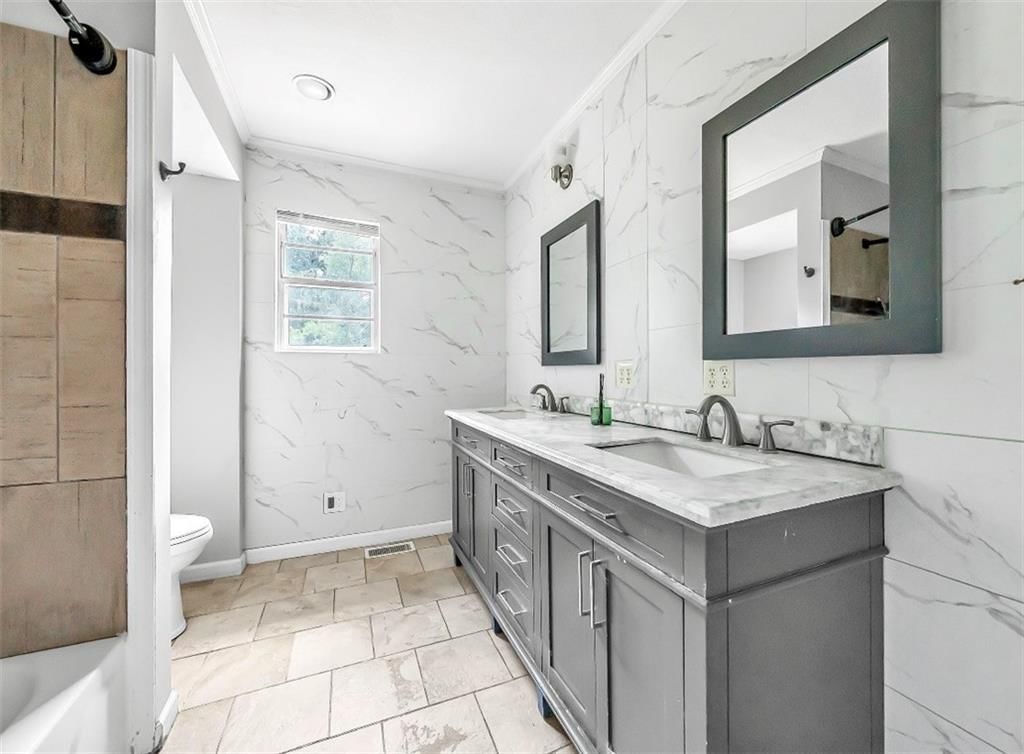 Photo 16 of 19 - 3431 N 70TH Terrace, Kansas City, KS 66109