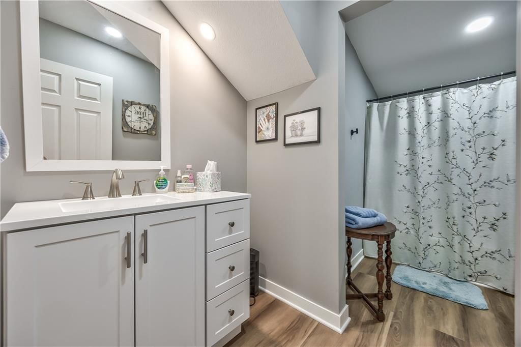 512 E Lexington Street — photo 24