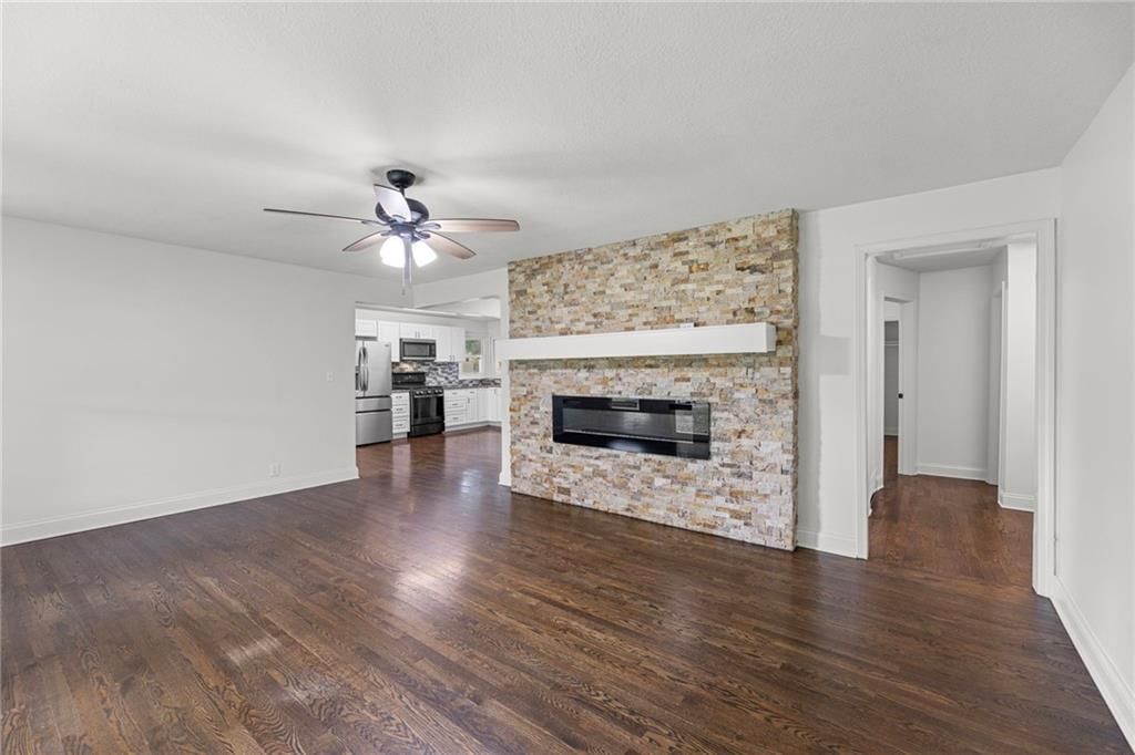 612 S Sherman Avenue — photo 14