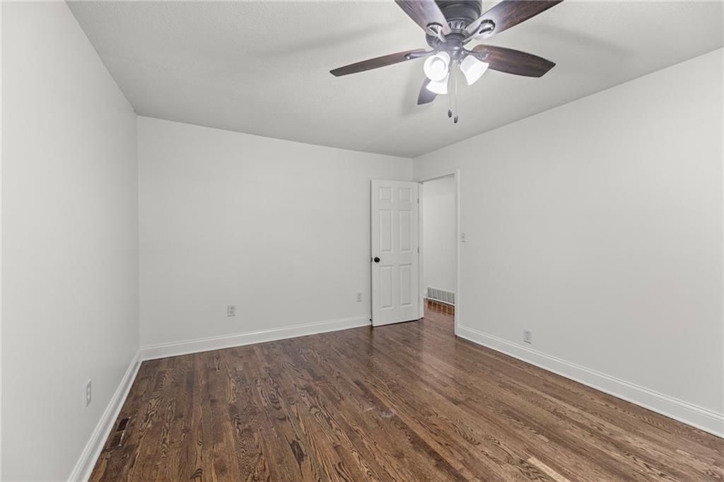 612 S Sherman Avenue — photo 26
