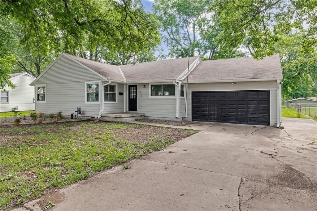 612 S Sherman Avenue — photo 40