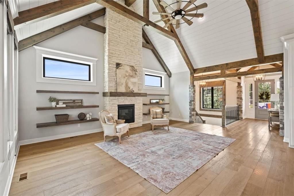 105 NW Ambersham Drive — photo 6
