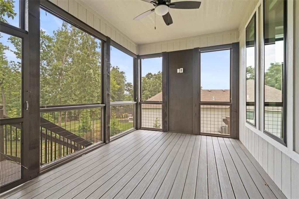 105 NW Ambersham Drive — photo 12