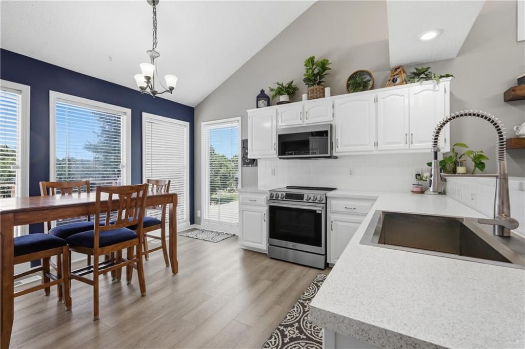 5106 Anderson Street — photo 8