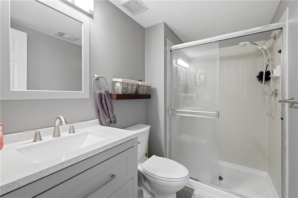 5106 Anderson Street — photo 25