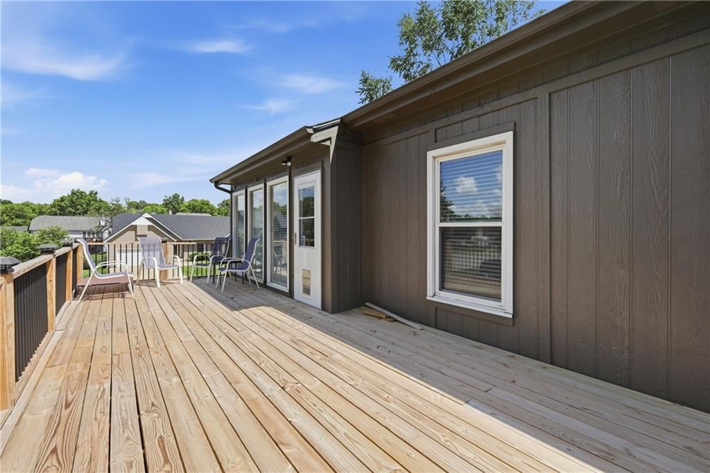 5106 Anderson Street — photo 27