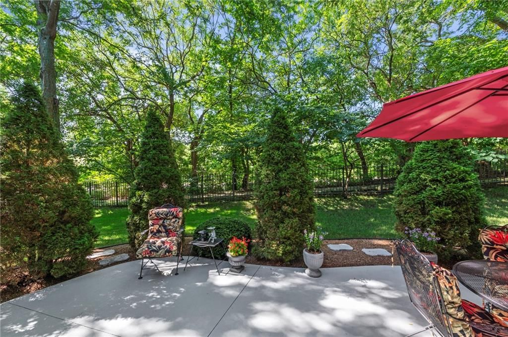 1629 SW Hedgewood Lane — photo 54