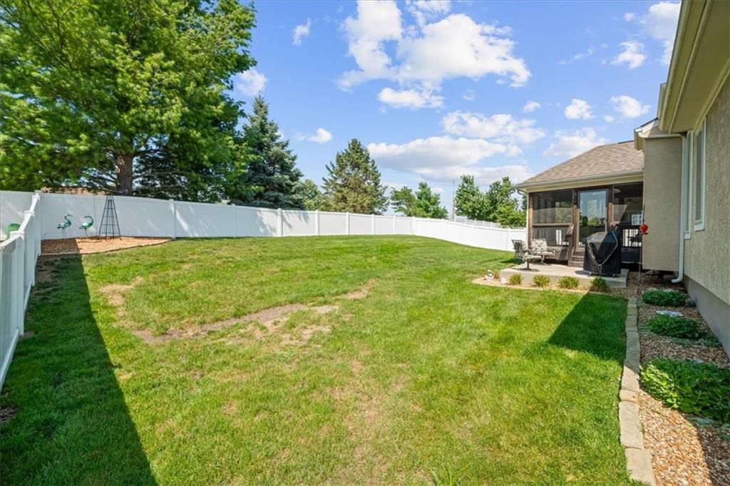 804 NW Cedar Lane — photo 33
