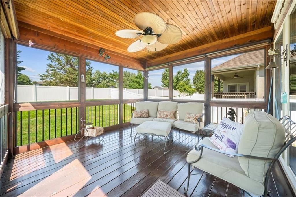 804 NW Cedar Lane — photo 38