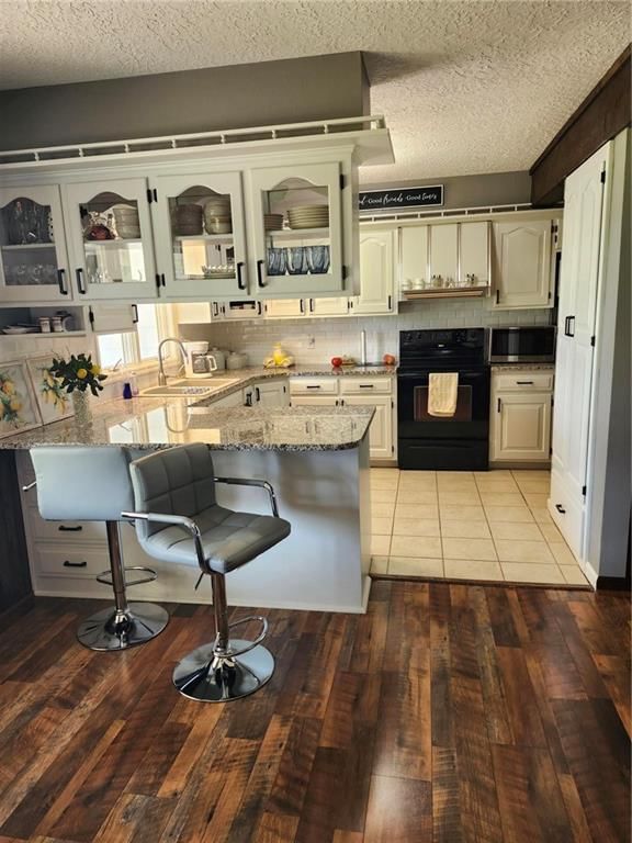 28200 S Grand River Road — photo 13