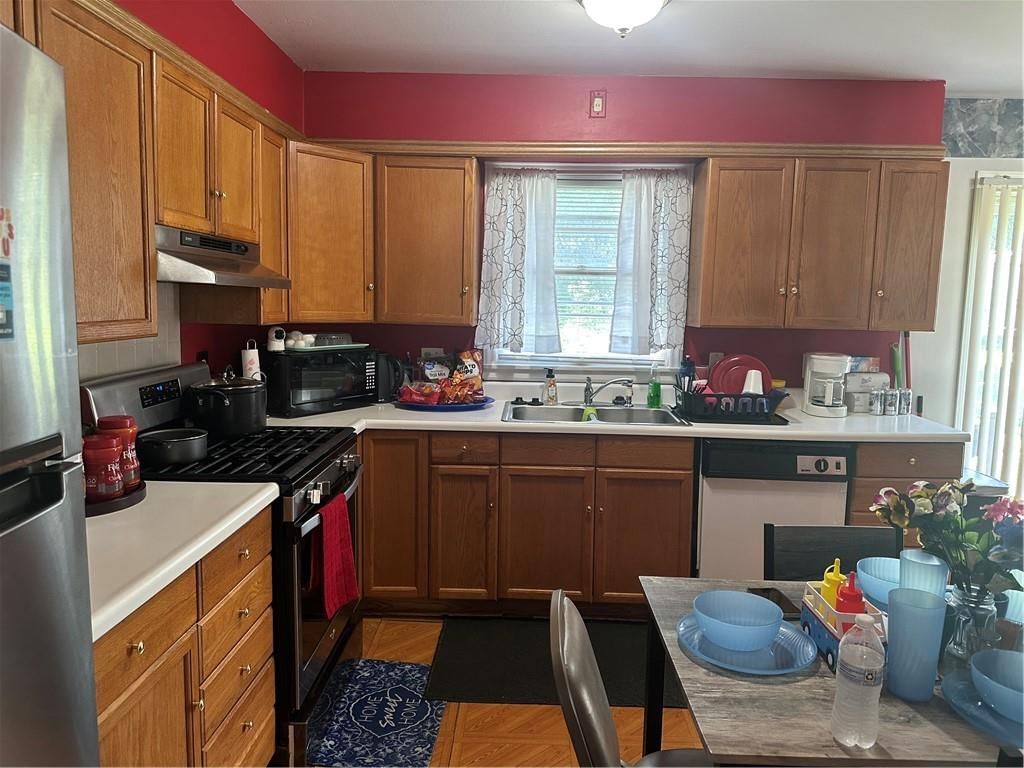 8602 Winchester Avenue — photo 5