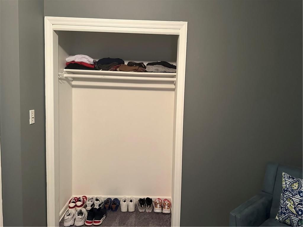 8602 Winchester Avenue — photo 10