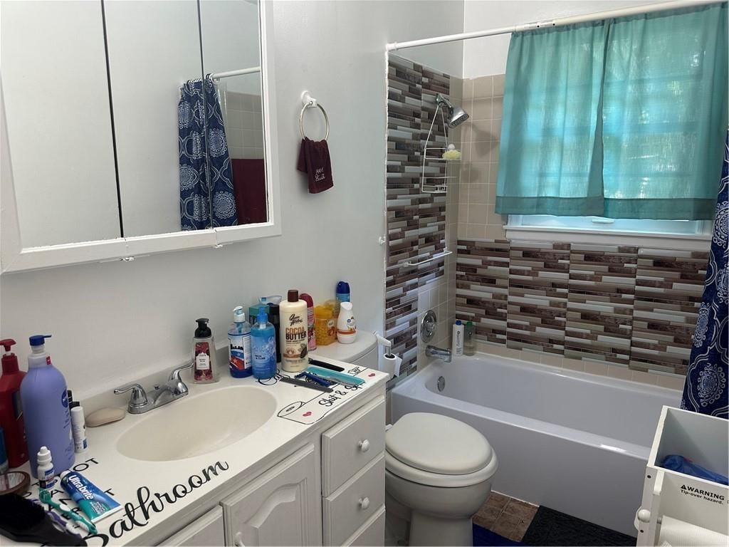 8602 Winchester Avenue — photo 20