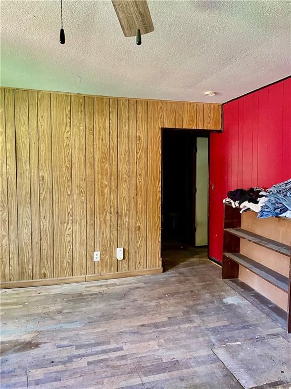 210 N BATES Avenue — photo 3