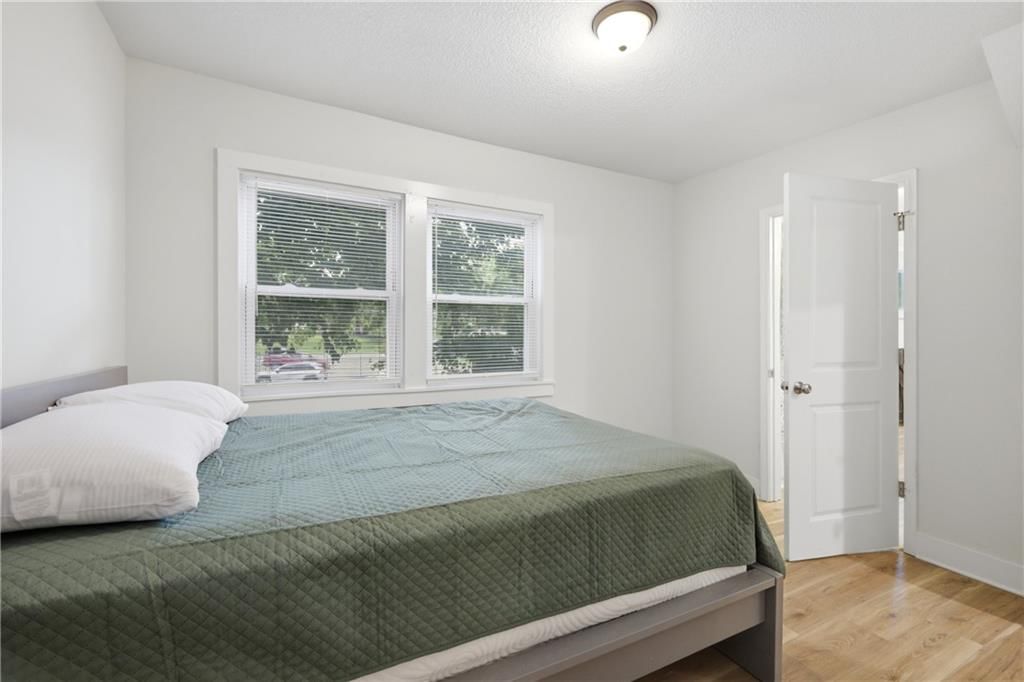 2404 Denver Avenue — photo 10