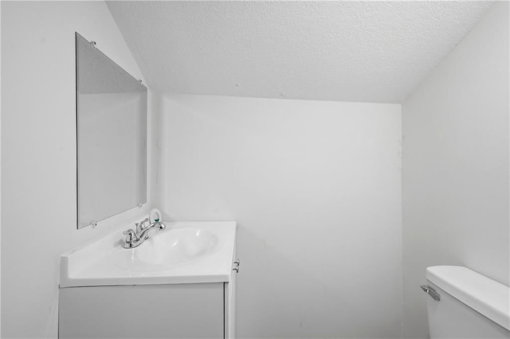 2404 Denver Avenue — photo 15