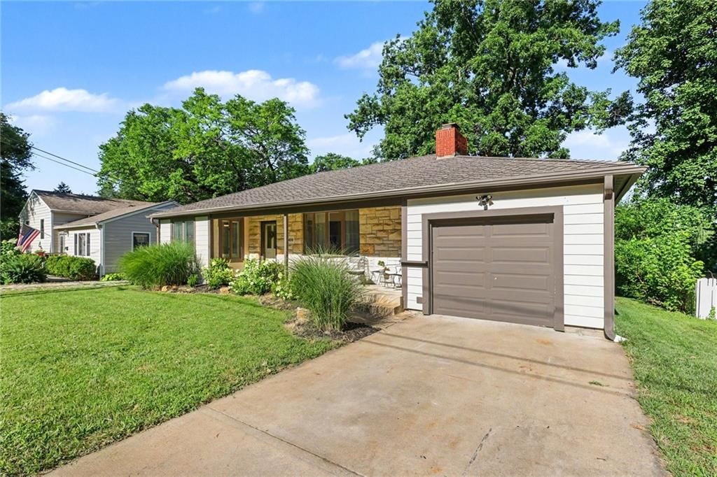 8400 Riggs Street — photo 3