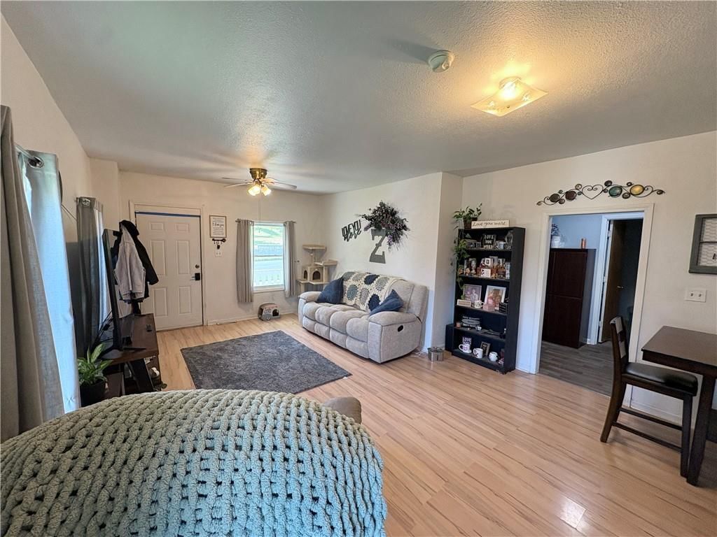 3615/5 Clark Street — photo 7