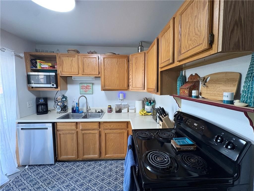 3615/5 Clark Street — photo 9