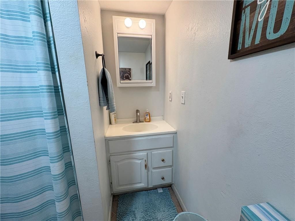 3615/5 Clark Street — photo 17
