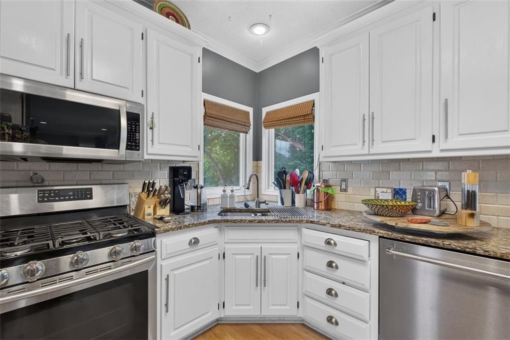 13987 W 147TH Street — photo 9