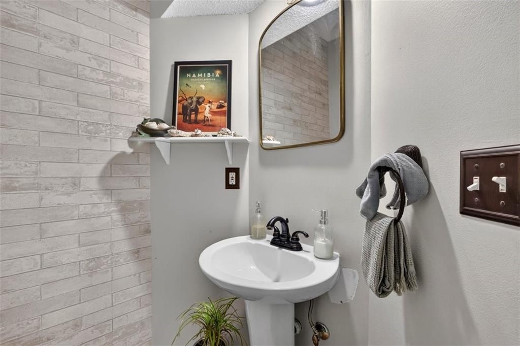 13987 W 147TH Street — photo 16