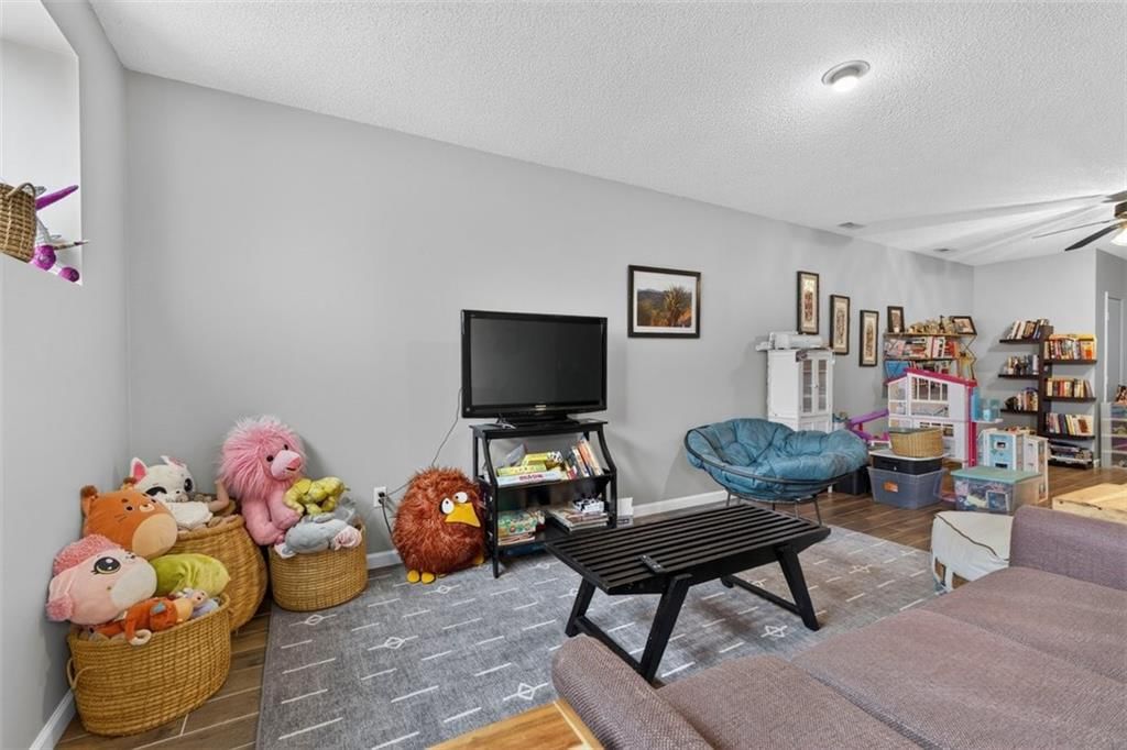 13987 W 147TH Street — photo 35
