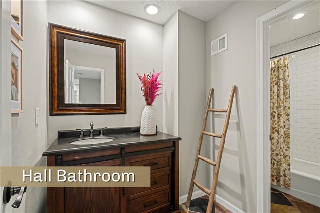 9202 W 112th Terrace — photo 40