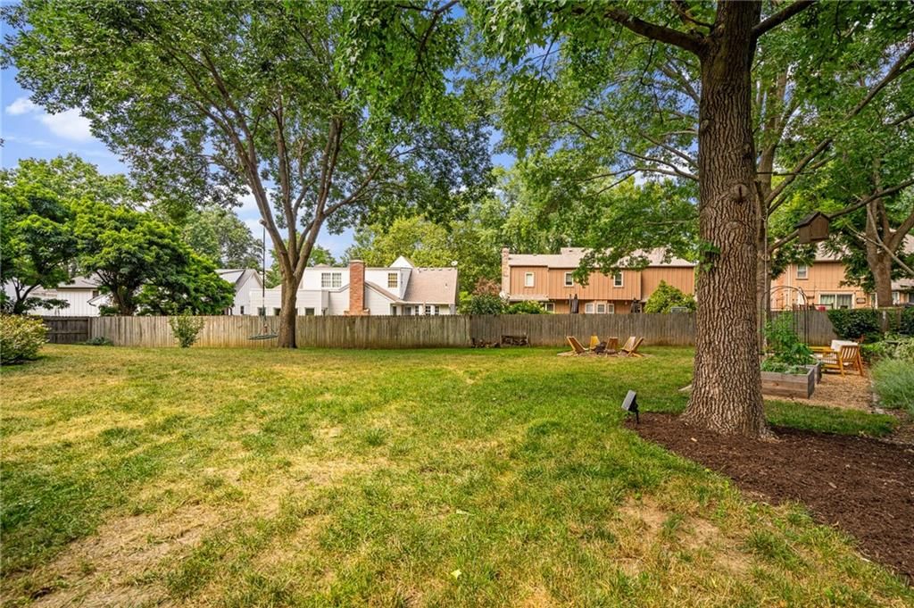 9202 W 112th Terrace — photo 59