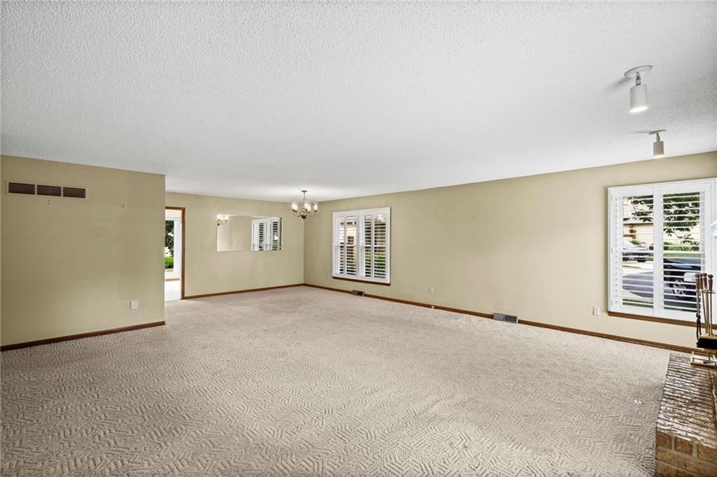 10915 W 98TH Street — photo 7