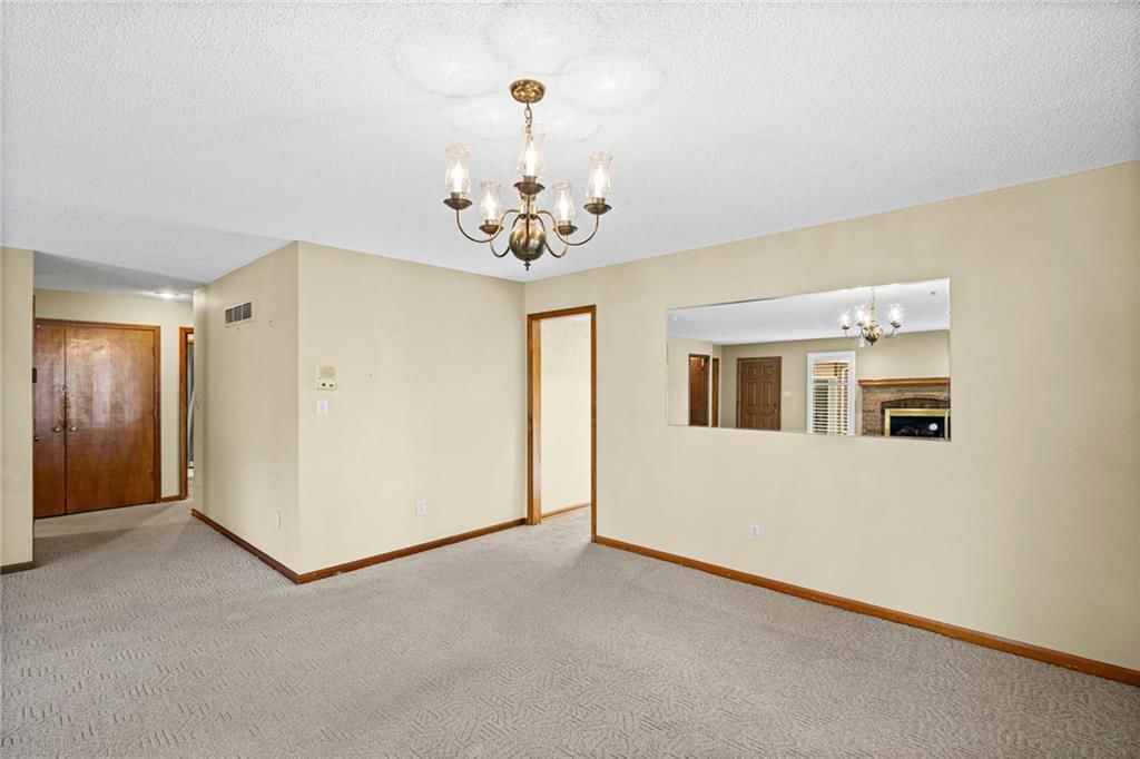 10915 W 98TH Street — photo 9