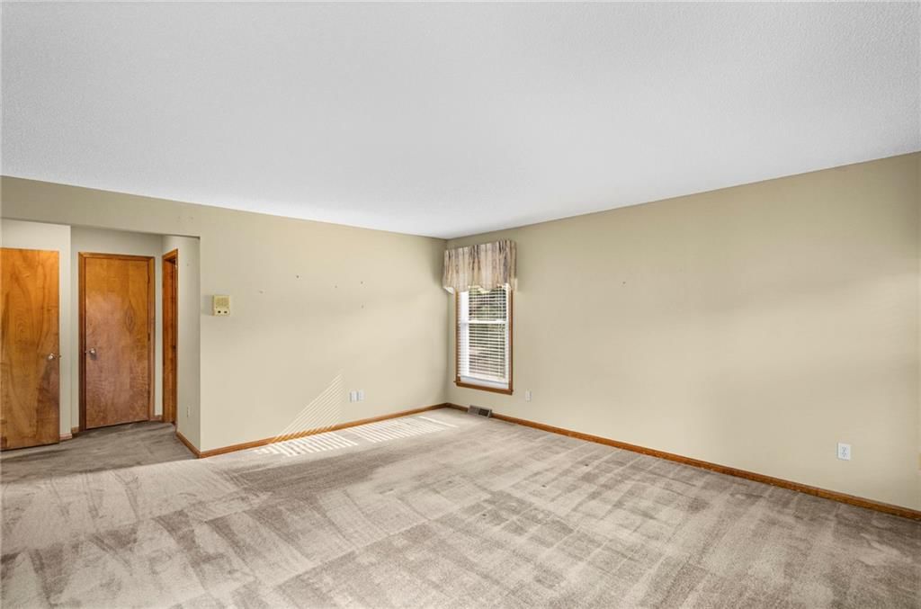 10915 W 98TH Street — photo 16
