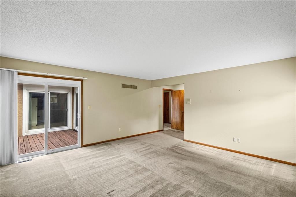 10915 W 98TH Street — photo 17