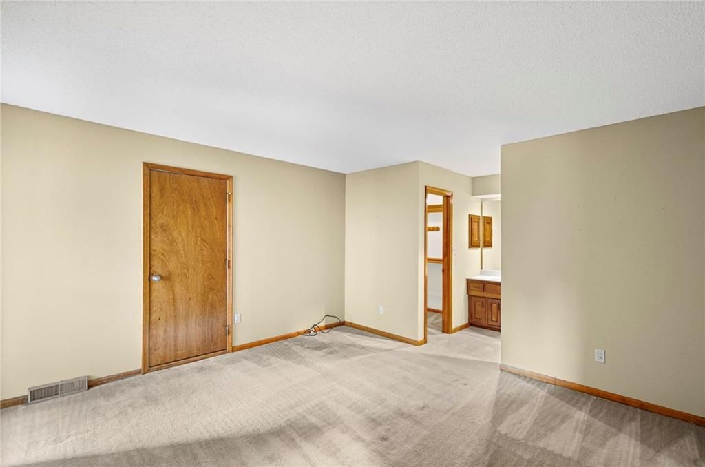 10915 W 98TH Street — photo 25