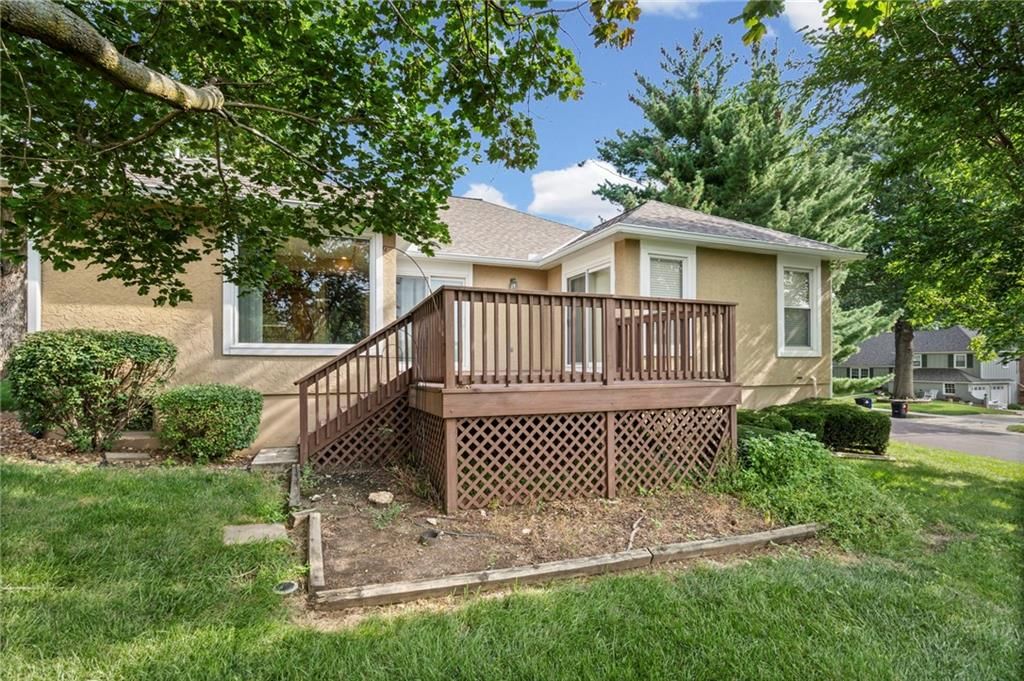 10915 W 98TH Street — photo 31