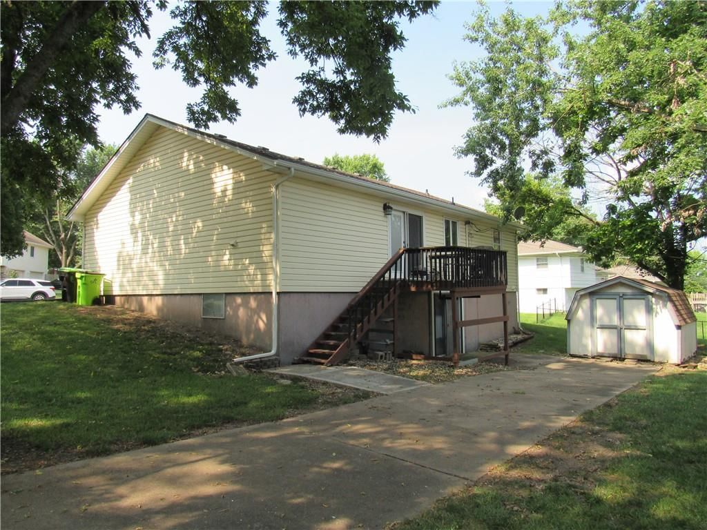 2408 Ridgewood Road — photo 3
