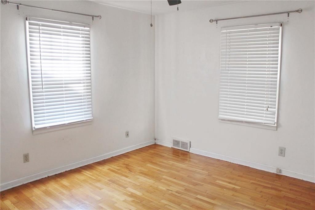 601 W Broadway Street — photo 15