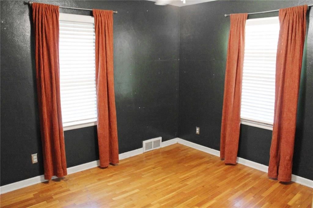 601 W Broadway Street — photo 18