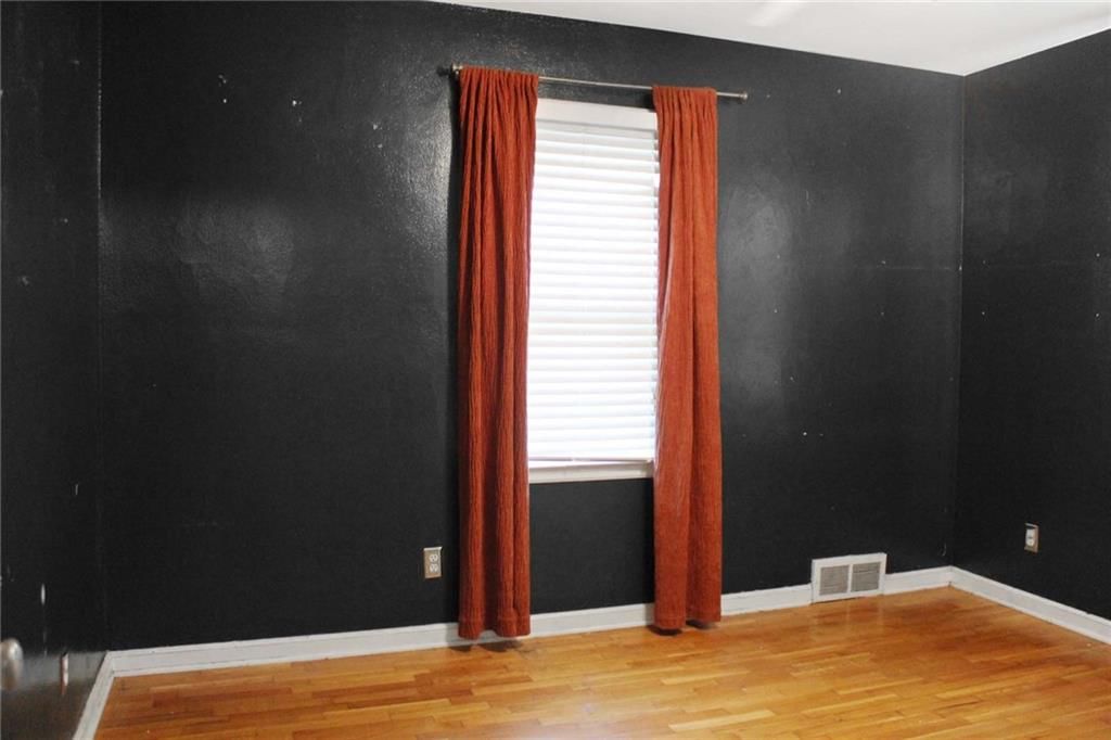 601 W Broadway Street — photo 19