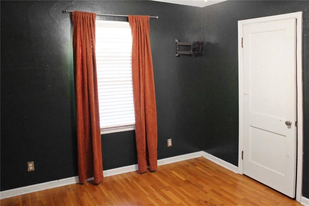 601 W Broadway Street — photo 20