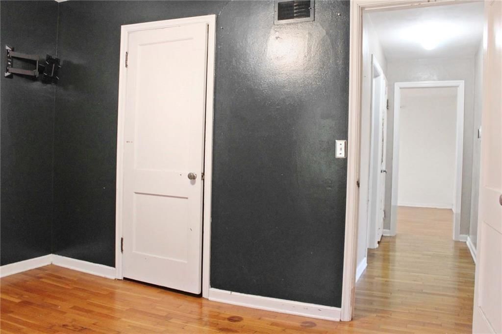 601 W Broadway Street — photo 21