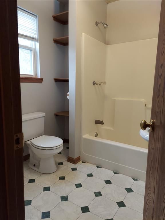 1610 S Northern Boulevard — photo 34