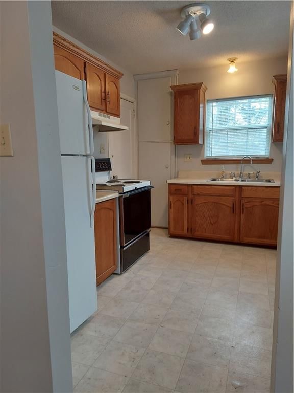 1610 S Northern Boulevard — photo 39