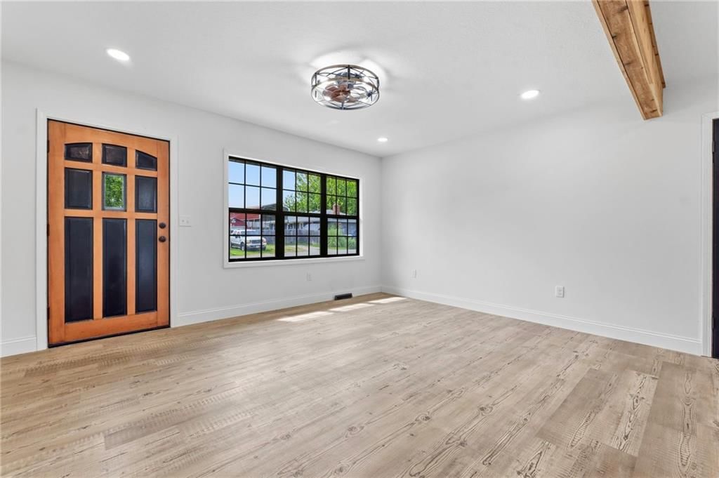2103 Jil Street — photo 4