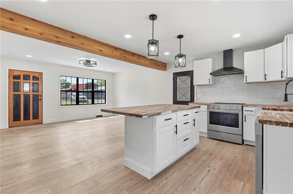 2103 Jil Street — photo 9